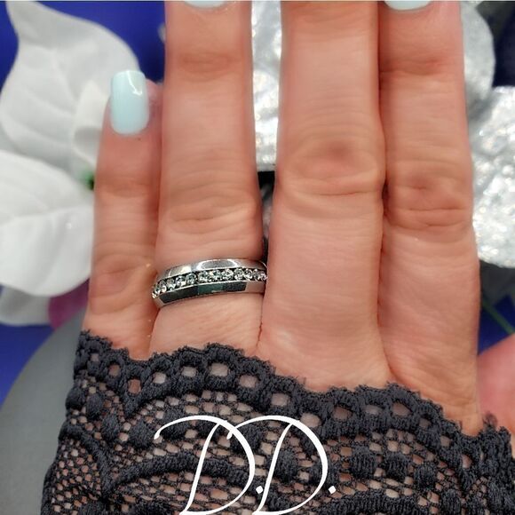 Titanium Clear White Baguette Diamond Wedding Cocktail Ring Titanium Silver - Picture 3 of 3